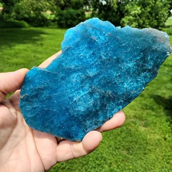 Irregularly shaped polished blue apatite slab - Deep blue - Perfect for bohemian decor, jewelry making