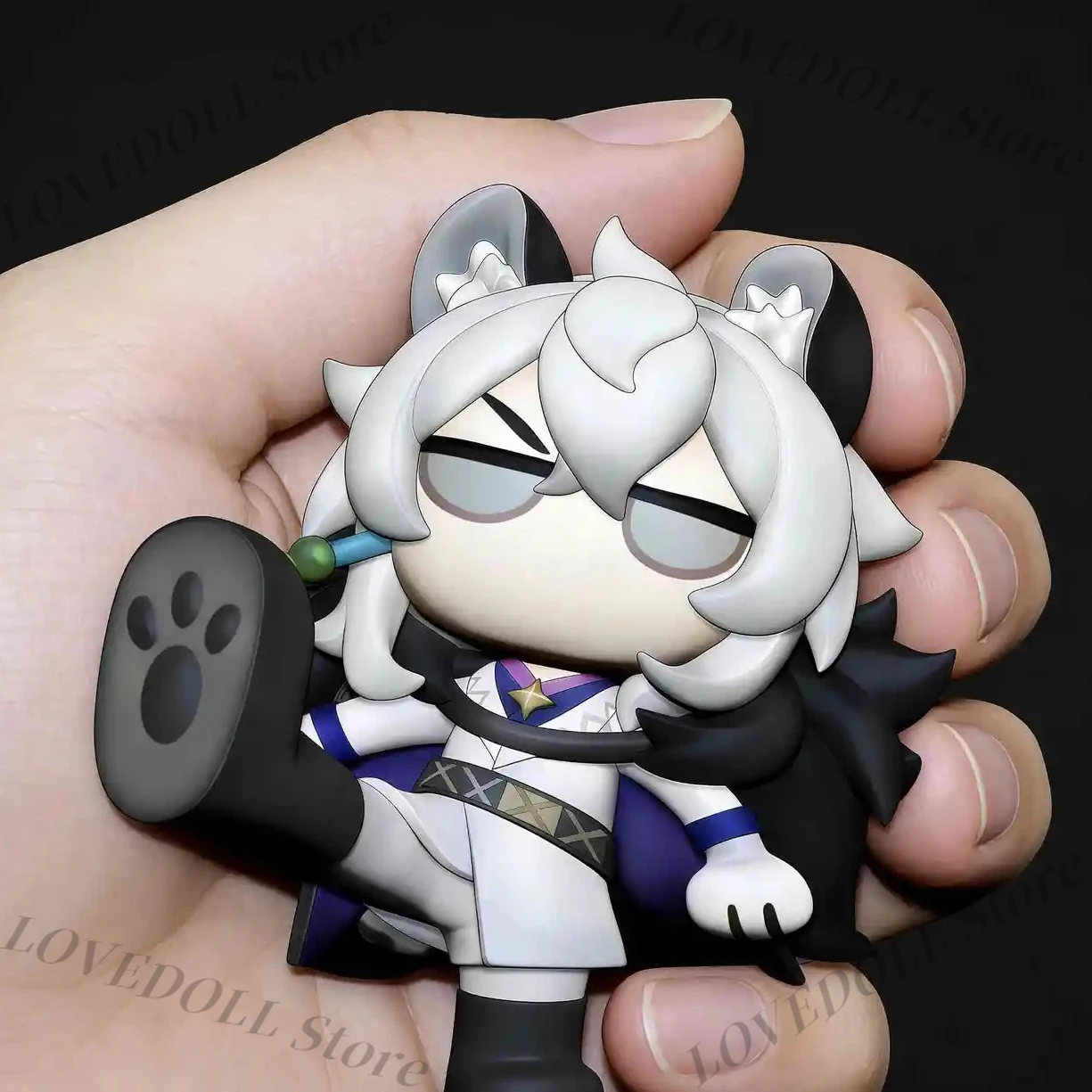 

Коллекционная фигурка SilverAsh из игры Arknights, 8 см, Q-версия, ПВХ, милая модель, статуэтка, игрушка, украшение для рабочего стола, рождественский подарок