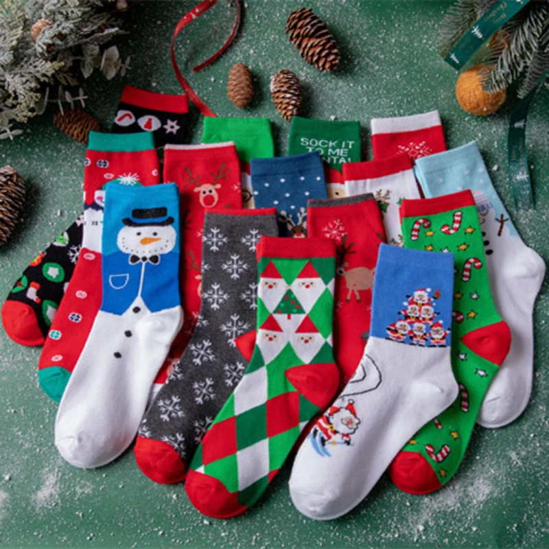 Santa elk snowflake cotton socks mid-tube Christmas couple socks