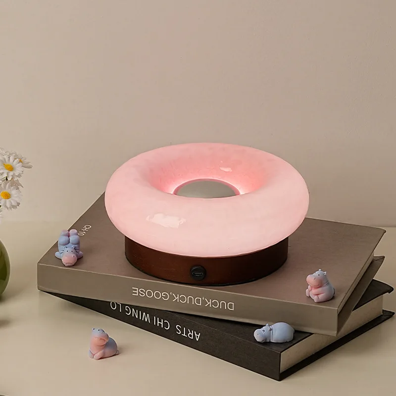 

Internet celebrity ins donut touch desk lamp Bauhaus design bedroom bedside ambient light solid wood charging desk lamp