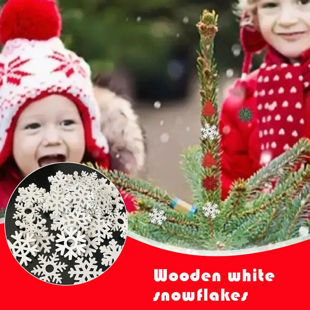50 Stück weiße hölzerne Schneeflocken-Ornamente, 2 cm, Weihnachts-Holzschneeflocke zum Basteln, hängende Dekorationen, schön und leicht zu tragen
