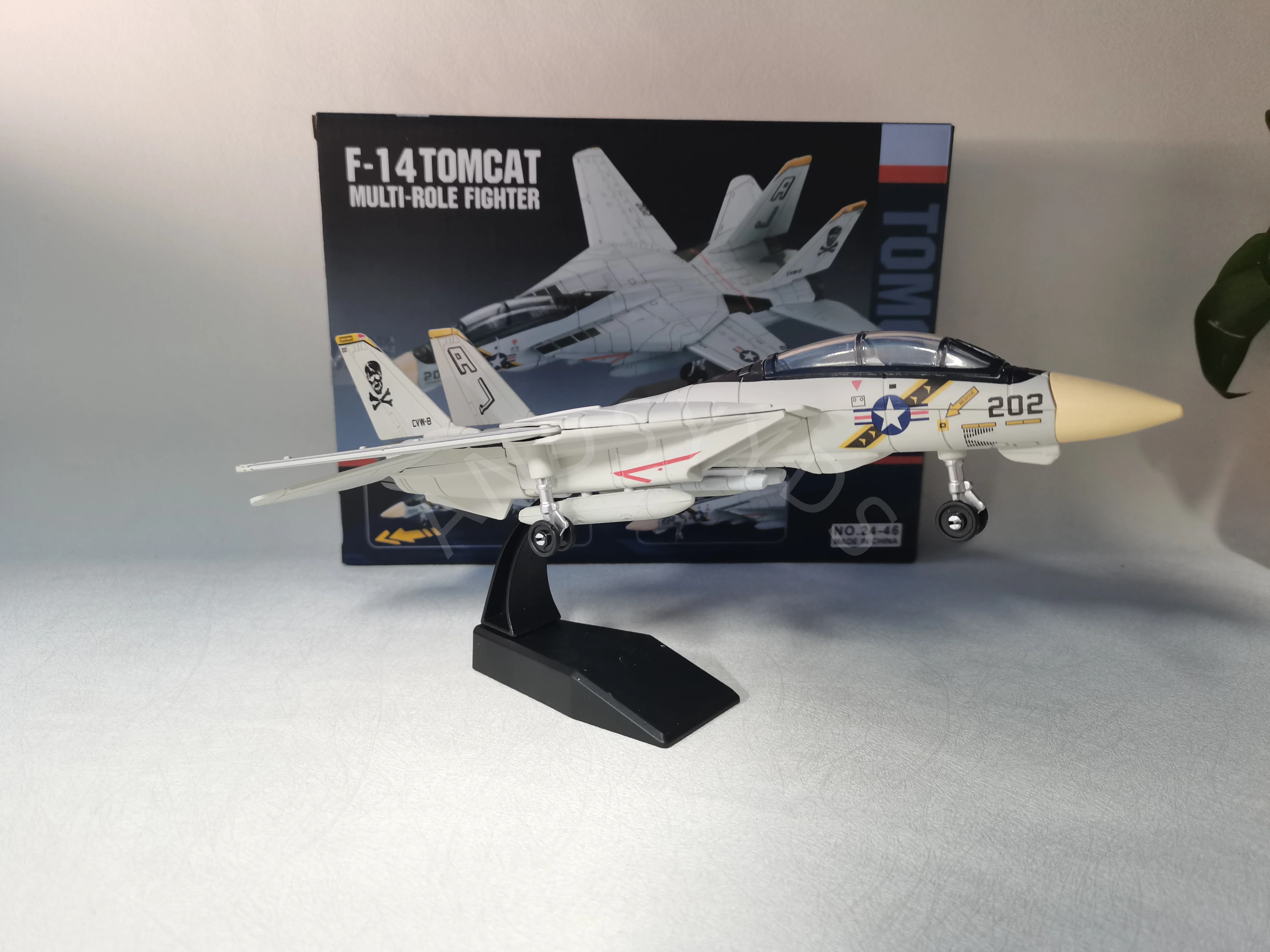 1 72 مقياس F14 Tomcat الباندا مقاتلة نموذج قبل الملونة الجمعية Abs البلاستيك لتقوم بها بنفسك الطائرات العسكرية تحصيل عرض لعبة هدية
