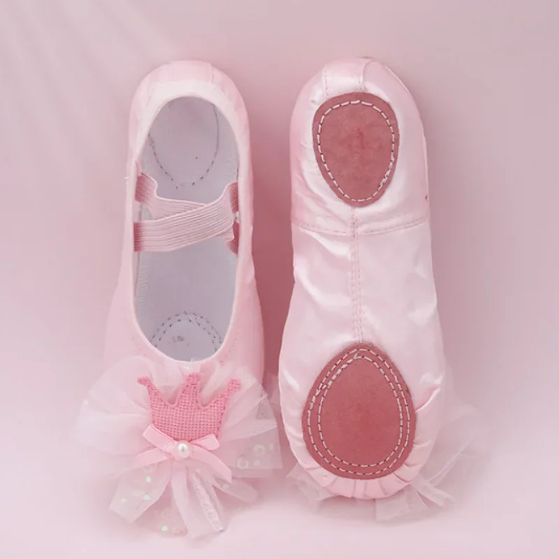 New Satin Crown Kids Ballet Shoes Soft Sole Cat Paw Dance Shoes Girls Princess Elegant Practice Performance Dancing Footwear