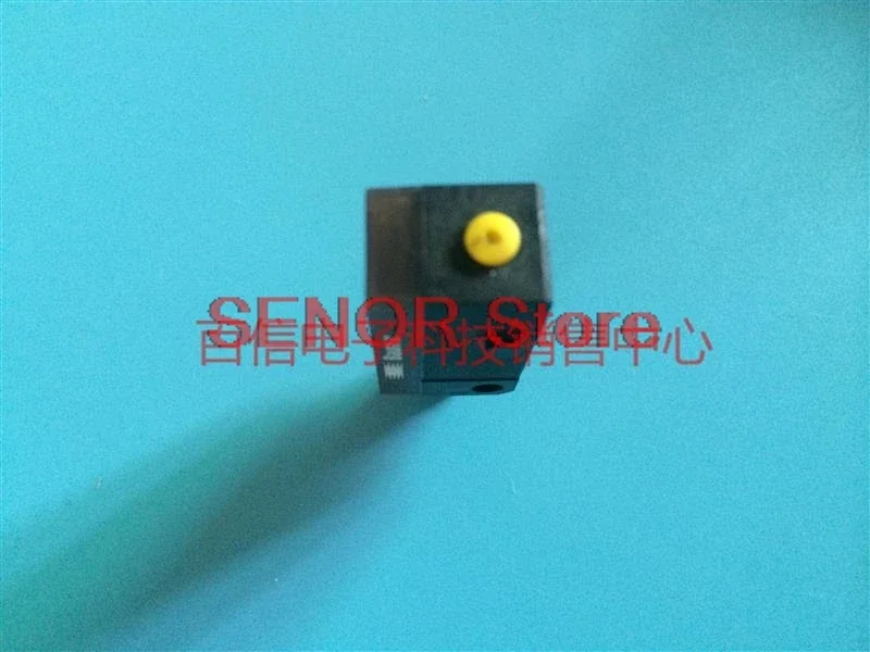 

() UNDK 10N8914 S35A original authentic ultrasonic proximity sensor