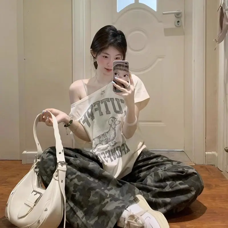 

Letter Printed Slanted Shoulder Short Sleeves T-shirt for Women Summer Casual Loose Off Shoulder Tops Fashion Women Clothing