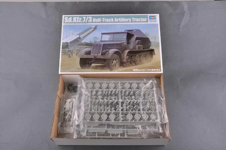 Trumpeter 1/35 09537 SdKfz.7/3 Half-Track Artillery Tractor Model Kit