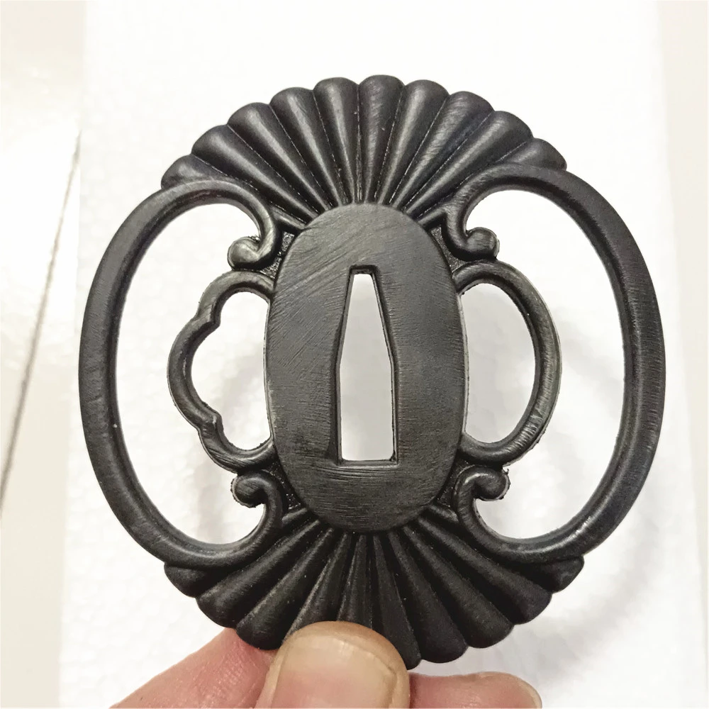 

Alloy Tsuba Guard For Japanese Tsuba Samurai Katana Sword Guard Wakizashi Fittings