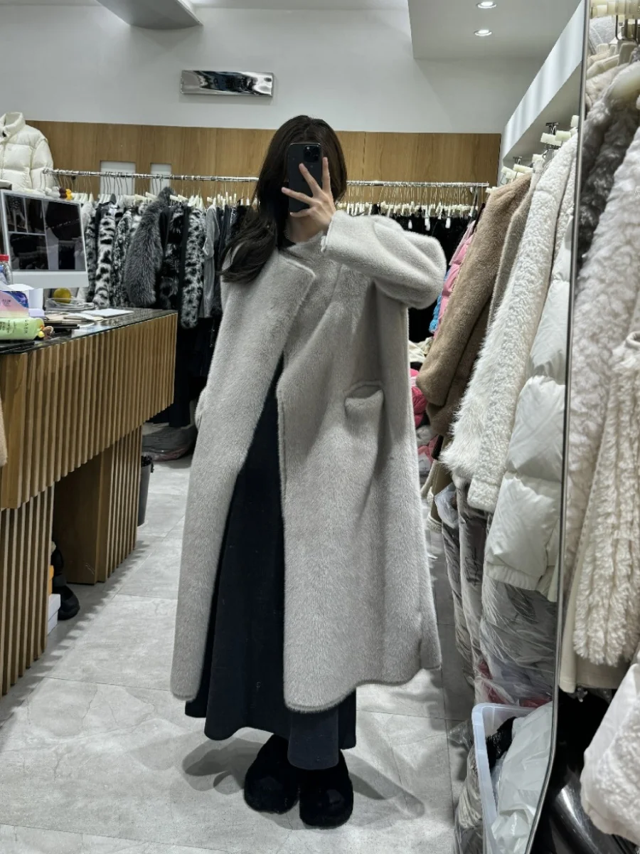 معطف فرو نسائي طويل فوق الركبة دافئ من الجلد والفراء ملابس خارجية كورية Sle متعددة الاستخدامات معطف فضفاض مناسب من البلو