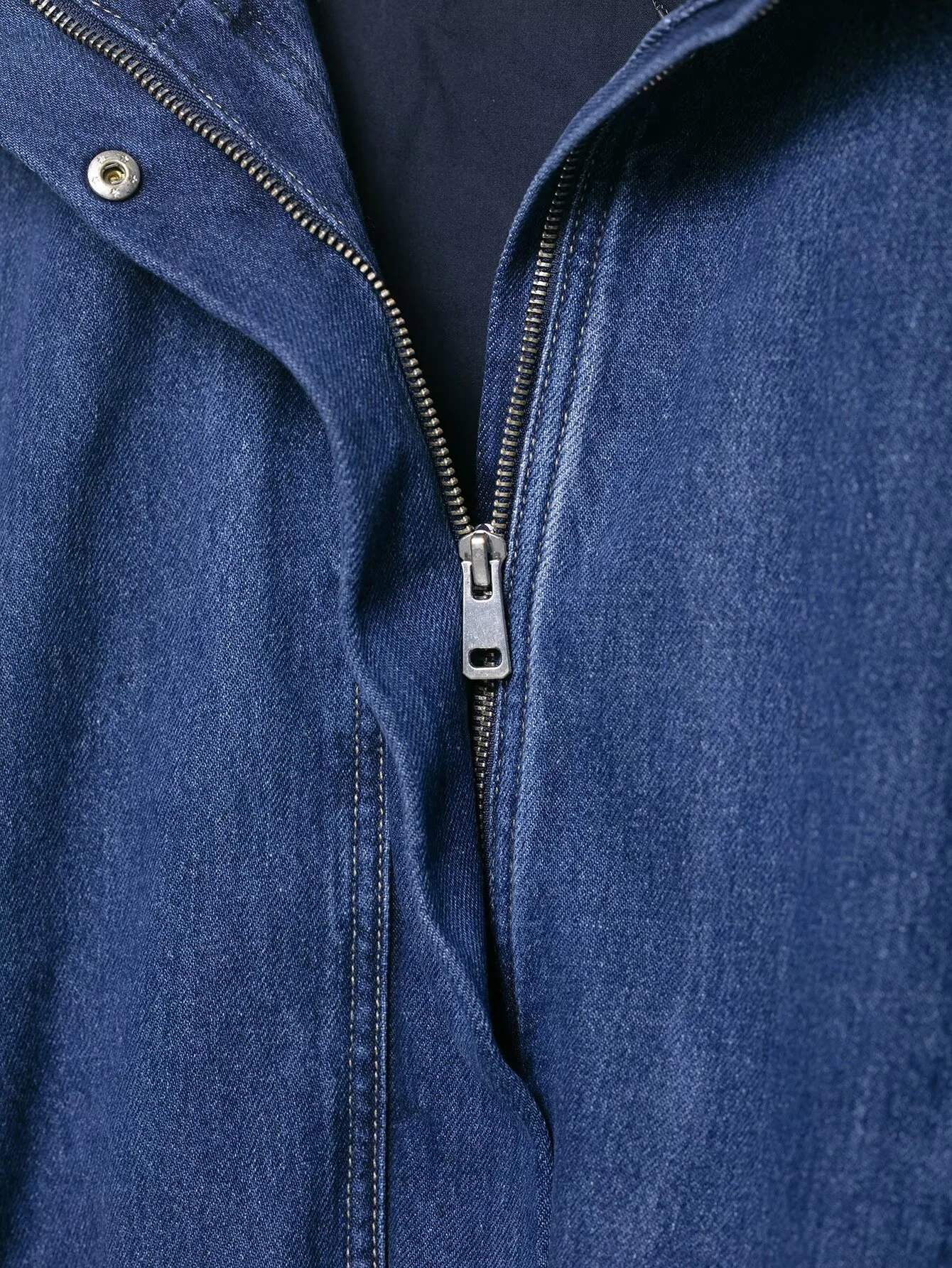 BSK&TRAF2025 ฤดูใบไม้ร่วงใหม่ผู้หญิงแฟชั่นลำลองย้อนยุคอเนกประสงค์หลวมคอปกแขนยาวแจ็คเก็ตยีนส์