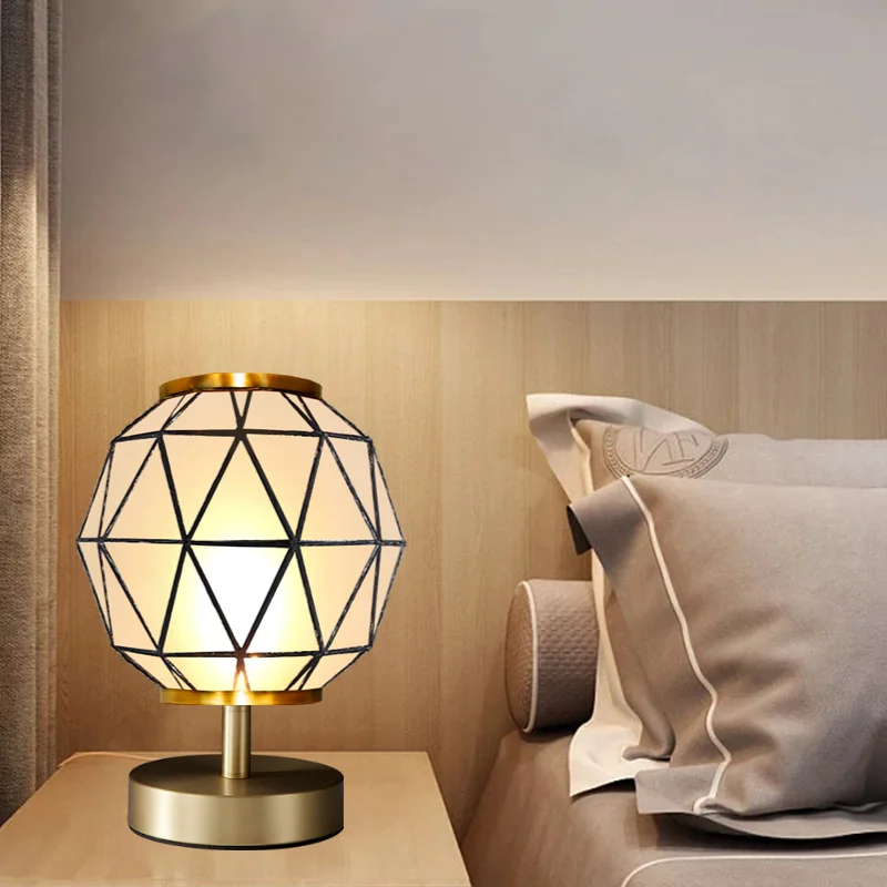

European all-copper table lamp, bedroom bedside lamp, wedding table lamp, warm living room crystal decoration creative table