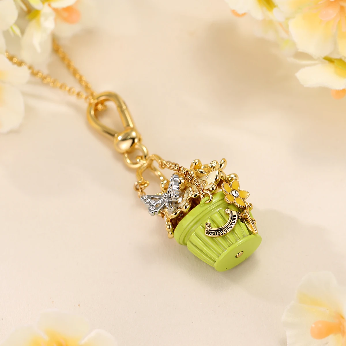 

1Pc Sweet And Refreshing Enamel Green Flower Pot Pendant With Rhinestones,Butterflies,Colorful Flowers,Letters,Flower Basket