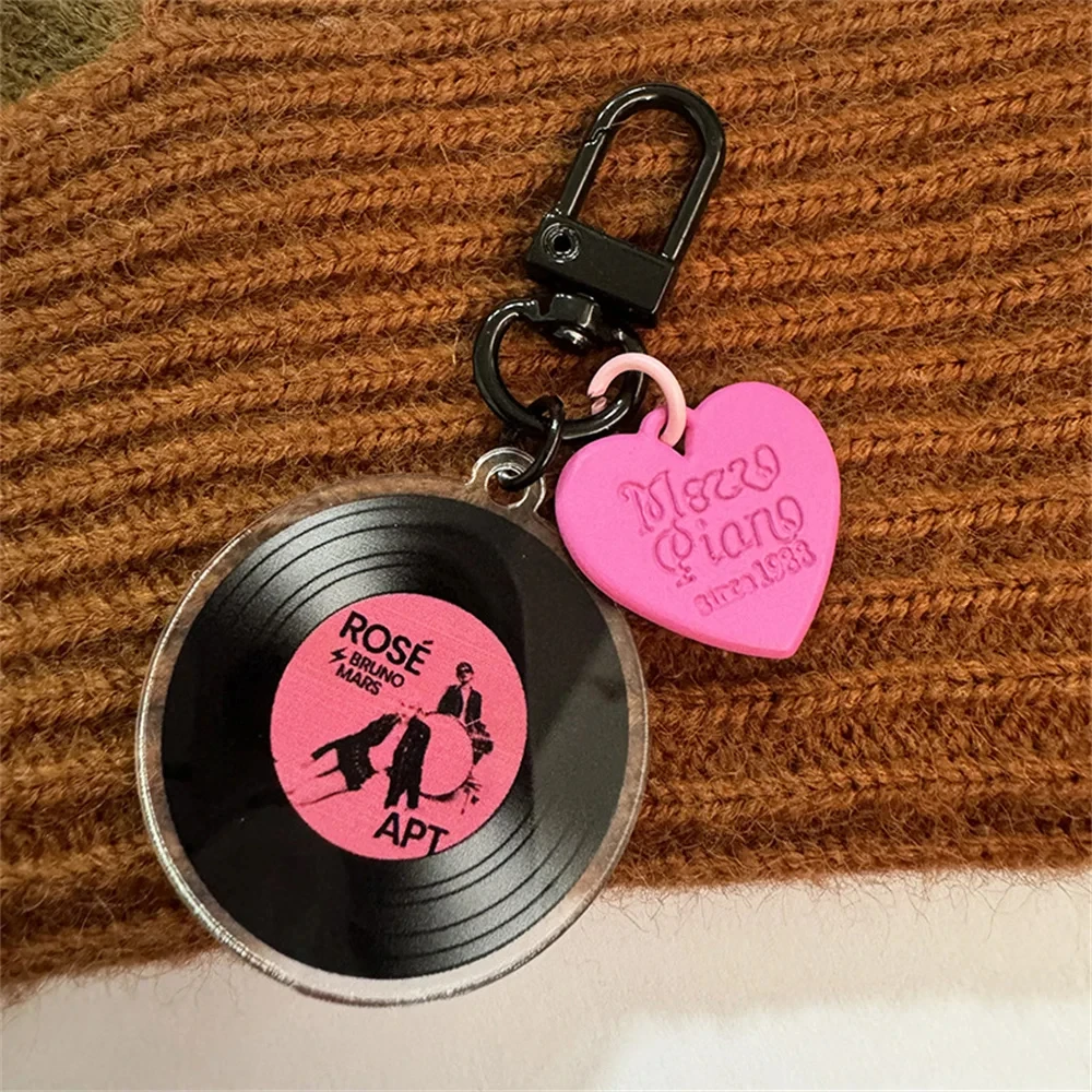 2pcs/set Kpop Idol Rose New Album APT Acrylic CD Keychain INS Style Backpack Pendents Ketring Fans Gifts Collection