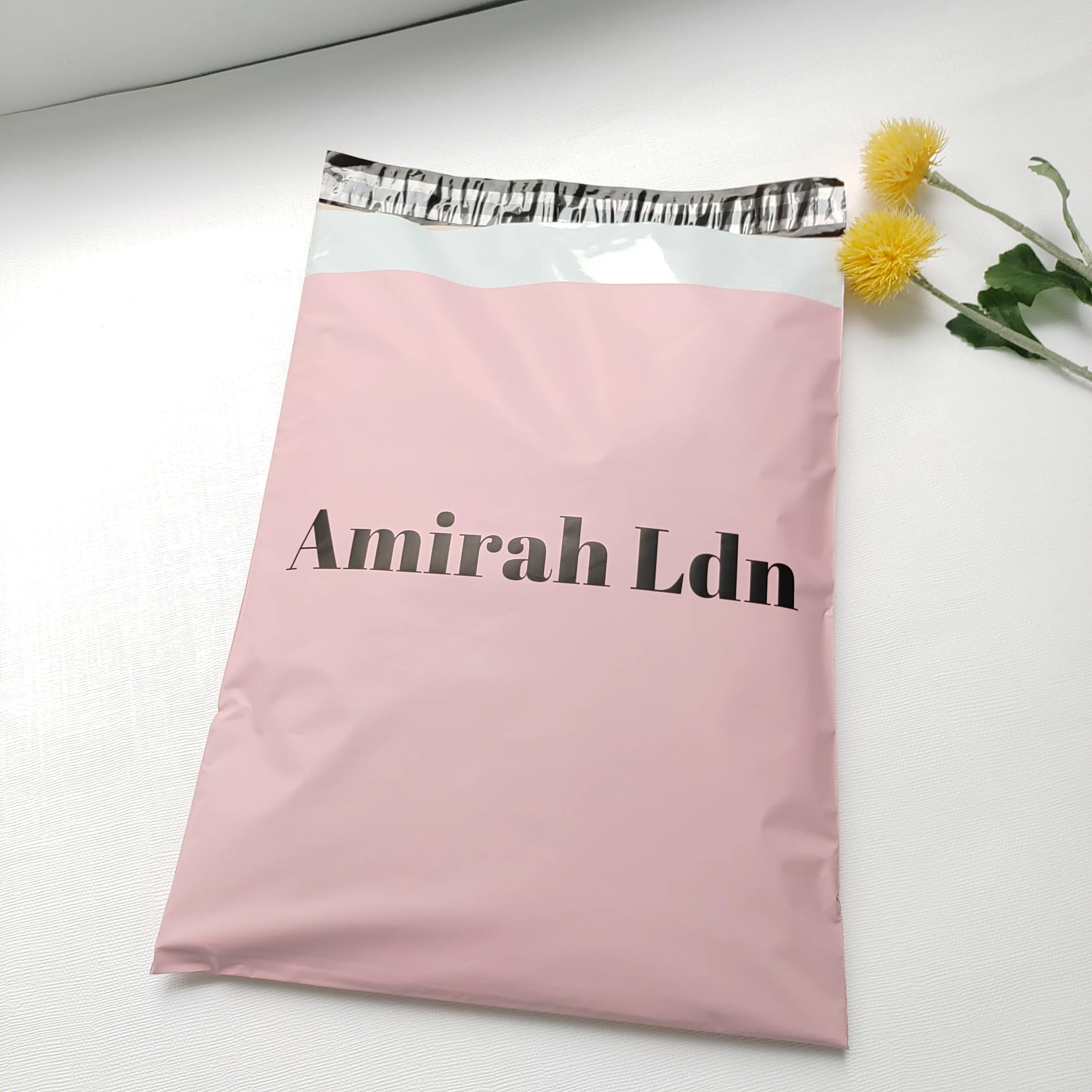 Custom Logo Printed Plastic Packaging Compostable Shipping Envelopes Courier Mailing Bag Matte Pink Poly Mailer