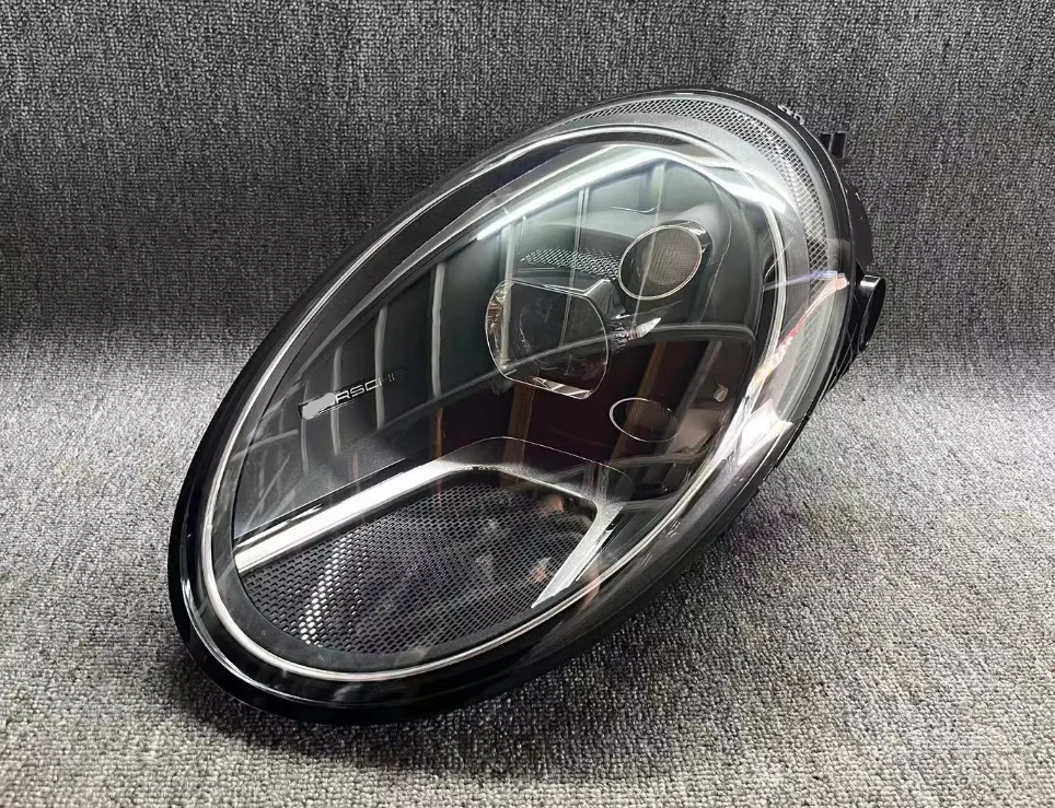 Dla reflektorów Porsche 992LED 2019-2024