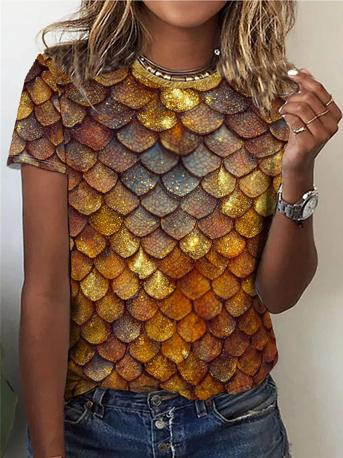 Golden scales Print Crew Neck T-Shirt Casual Short Sleeve Top For Spring & Summer Women's Clothing