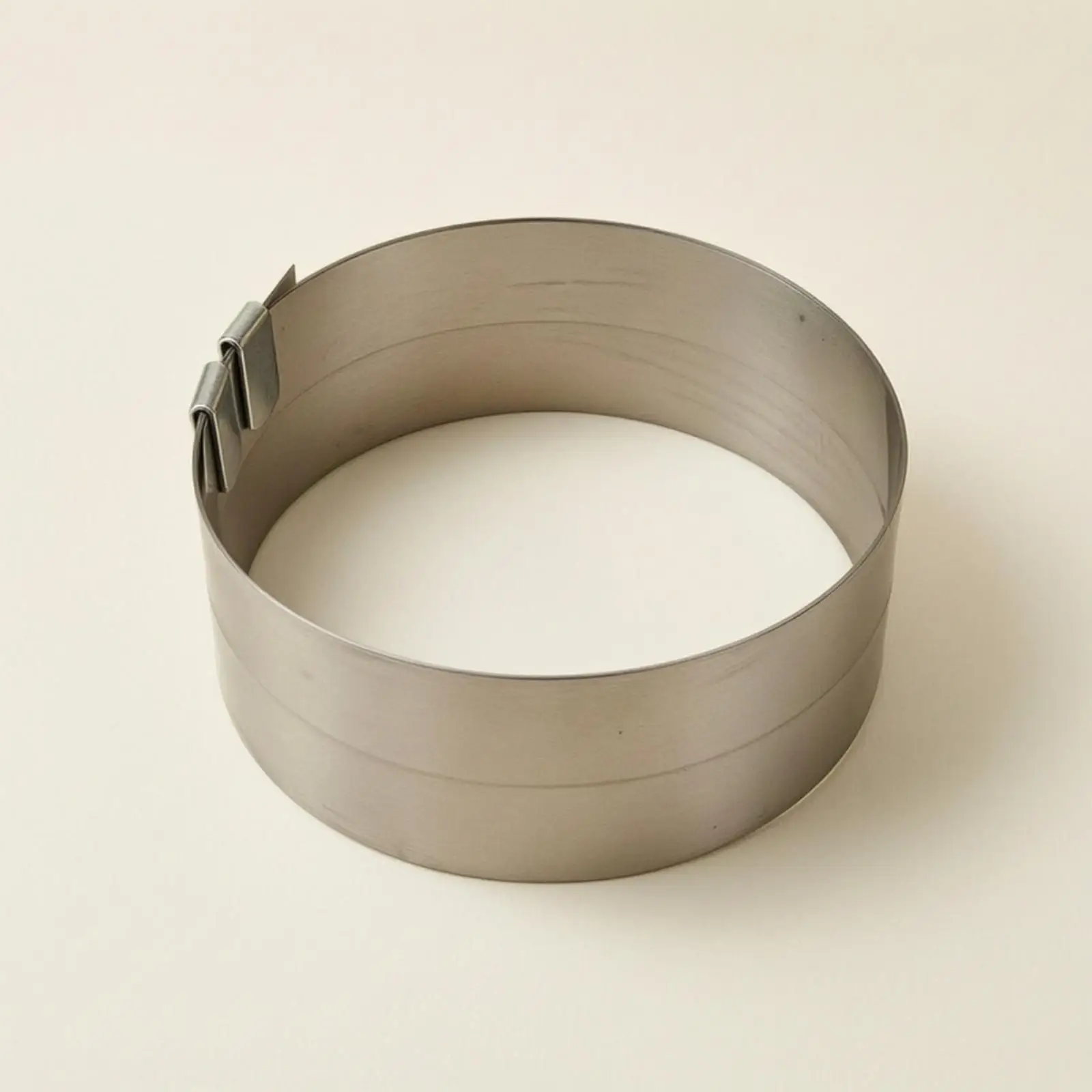 2M Soft Steel Measuring Ruler Bendable Straight Edge for Floor Covering Cutting and Layout Tasks