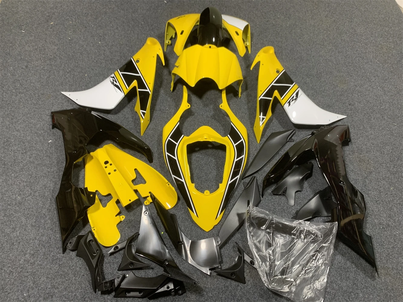 Motorcycle Fairing Set Suitable for Yamaha R1 04-06 YZF1000 2004 2005 2006 Fairing Yellow white Black