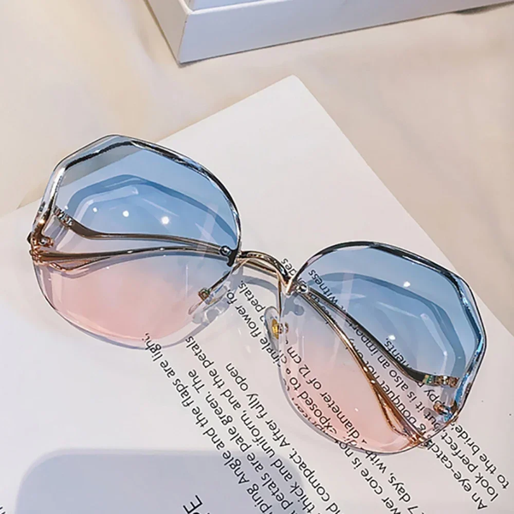 XaYbZc 2024 Fashion Tea Gradient Sunglasses Women Ocean Water Cut Trimmed Lens Metal Curved Temples Sun Glasses Female UV400