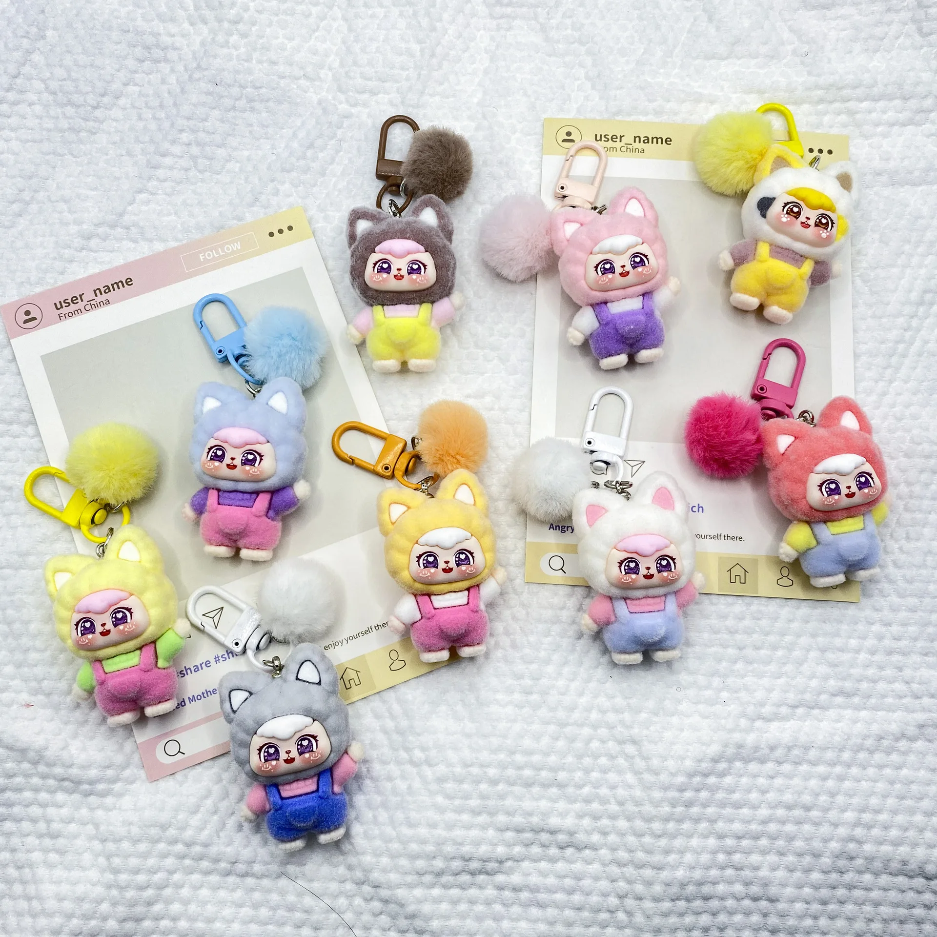 

Sweetheart Cat Liuli Mengli Keychain Pendant Mini Earrings Creative Small Gift