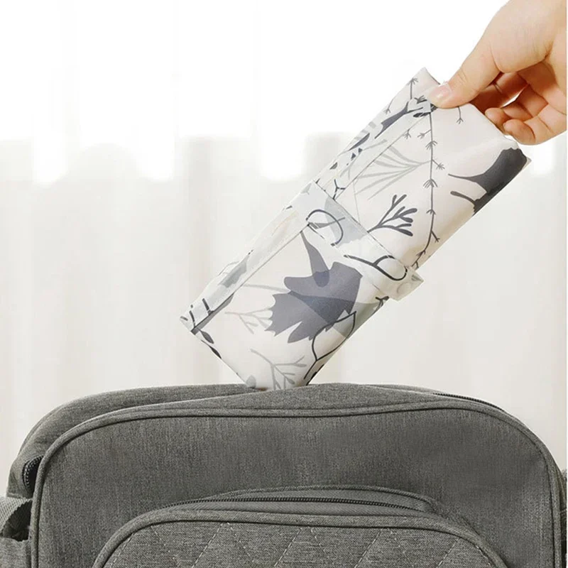 Waterproof Foldable Baby Diaper Changing Pad Portable Newborn Diaper Pad Durable Oxford Baby Diaper Sheet for Toddler