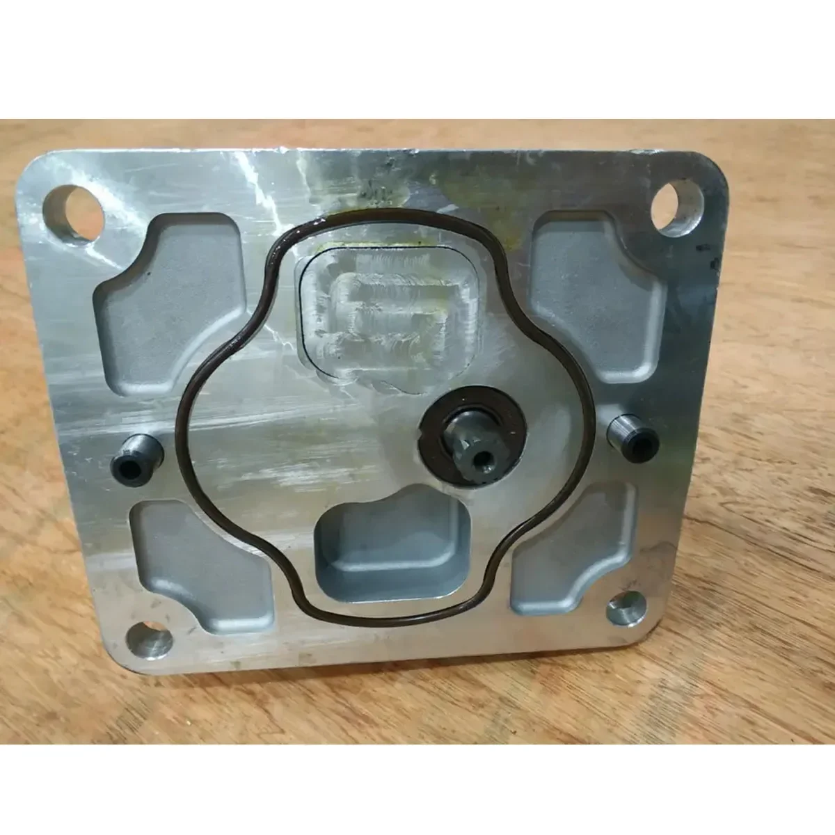 Hydraulic Pump 705-34-28840 for Komatsu HD605-7 HD465-7 Dump Truck