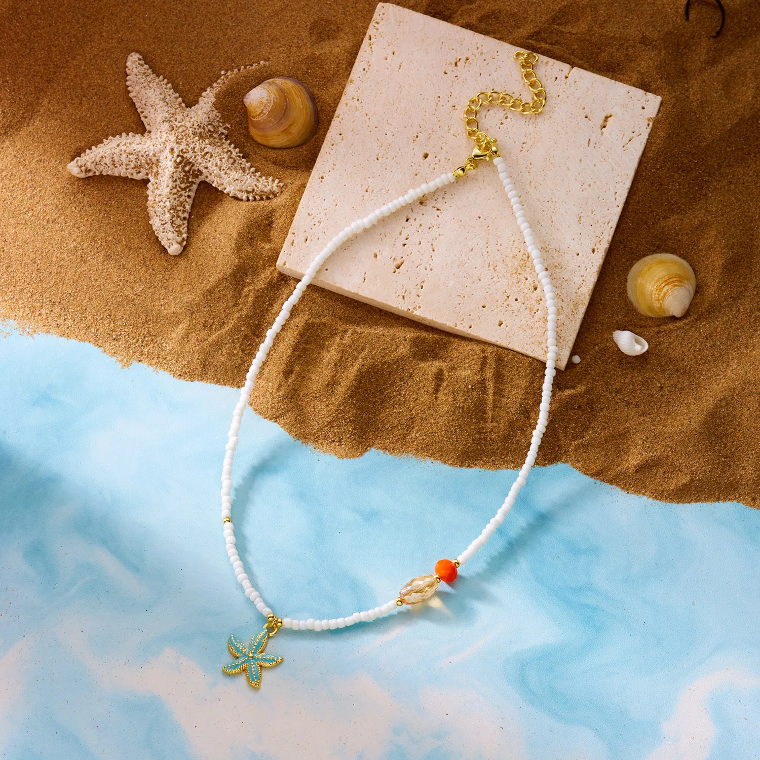 Boho Weiße Reisperlen-Halskette für Frauen Niedlicher Fisch-Imitationsperlen-Anhänger Bunter Choker Sommer Strand Y2K Halsschmuck Geschenk – Detail 10