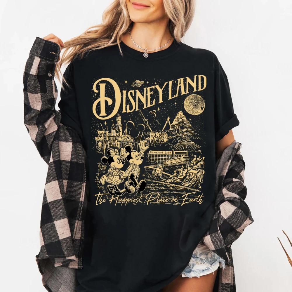 Camisa Vintage de Disneyland, el lugar más feliz en la tierra, Retro, Castillo de Disney, Mickey y sus amigos, camisa de manga corta para mujer para todas las estaciones