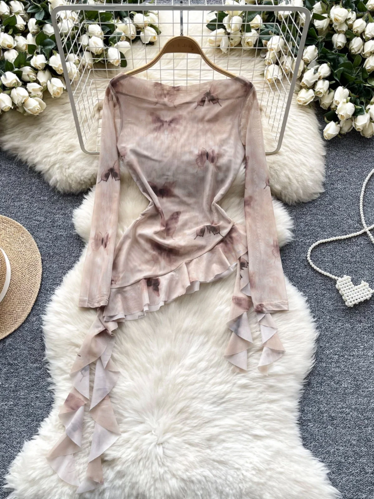 레트로 타이다이 원숄더 여성 티셔츠 여름 비대칭 벨 슬리브 디자인 독창적인 출퇴근 스타일 긴팔 탑