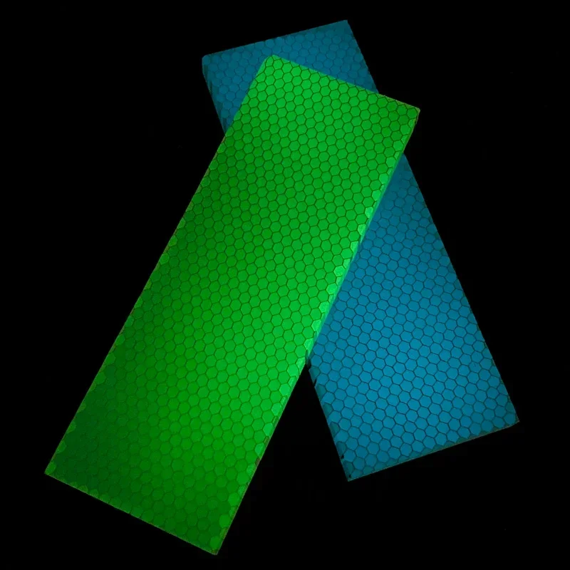1pcs C-Tek Fluorescent Resin Material for DIY Knife Handle Gun Handle Slingshot Handle, Snake Pattern Honeycomb Pattern Material