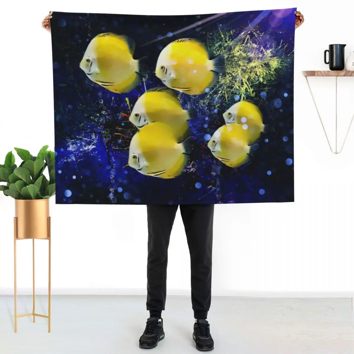 

Lemon Yellow Discus School Throw Blanket Portable Lightweight Blanket for Travel Camping