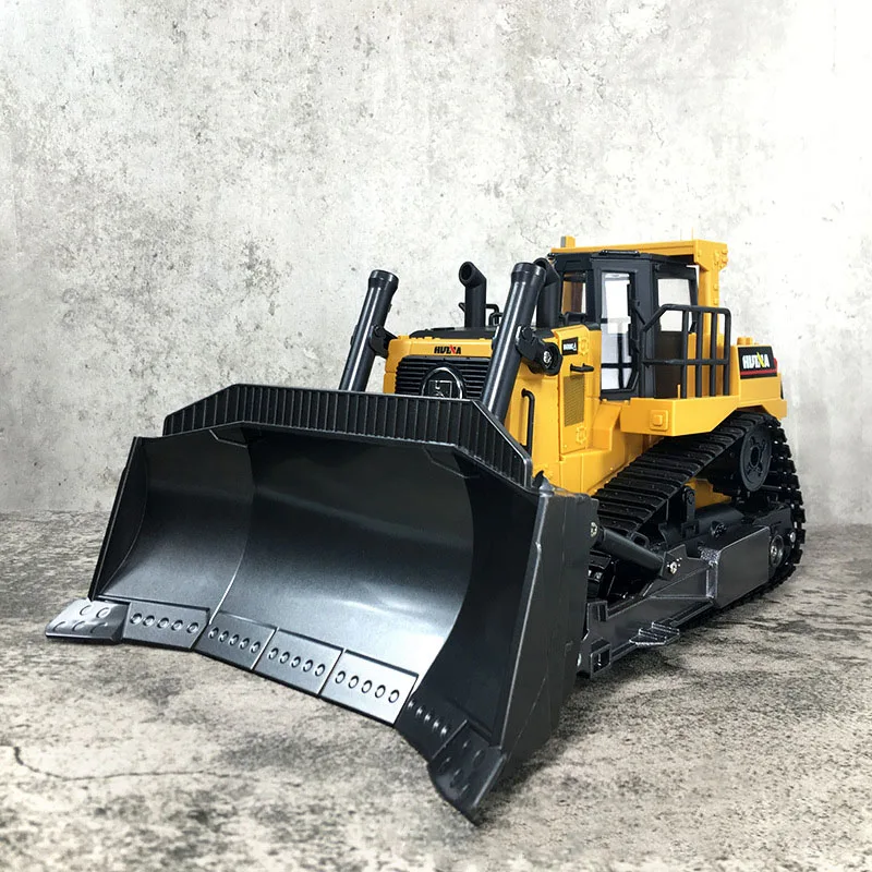 

Huina 1554 1/16 Scale RC Bulldozer Truck Modle 11CH Remote Controlled Tractor Caterpillar Engineering Car Toys Gift For Boys