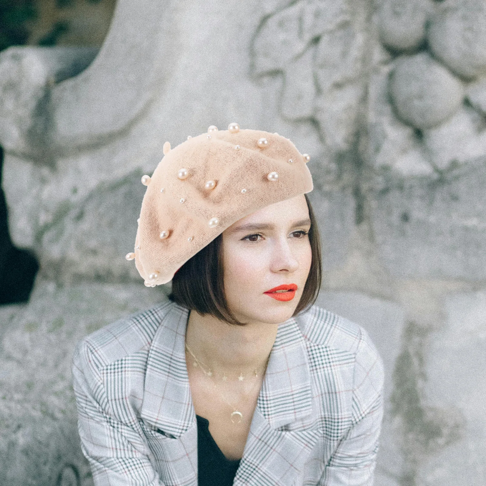 

Pearl Beret Women Luxurious French Knit Cute Oversized Ladies Cashmere Beanie Foldable Pearl Beret Stylish Gift