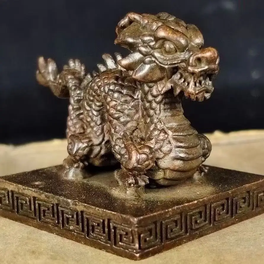 

Animal sculpture copper Taishang Laojunlong seal ornament retro cultural and play study office handicraft
