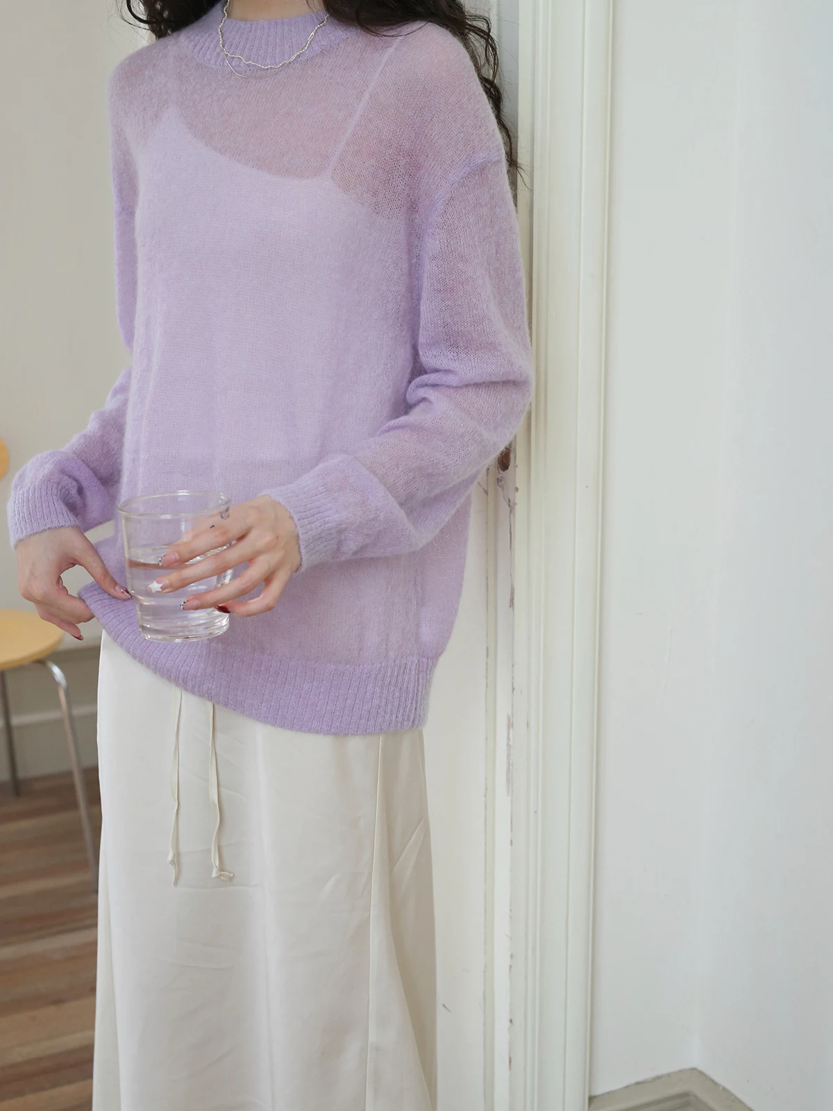 

Легкий вязаный свитер-топ для женщин на раннюю осень, фиолетовый, с круглым вырезом, мягкий и свободный, в стиле слэш-стиль