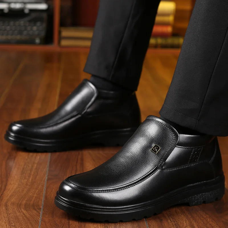 

Men's Winter Thermal Boots business dress Fur-Lined Interior & Thick Insulation Snow-Proof Outdoor Hiking Shoes men