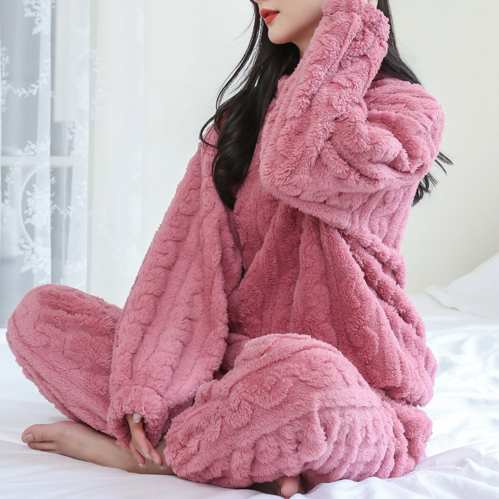 Women Casual Warm Woolen Suit Women Fleece Sets Winter Tracksuits Home Velvet Pajama Set Loose Top And Warm Pants 2023
