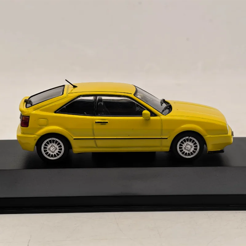 ixo 1:43 스케일 코라도 G60 1988 복제 합금 장난감 자동차 모델 클래식 컬렉션 장식품 기념품