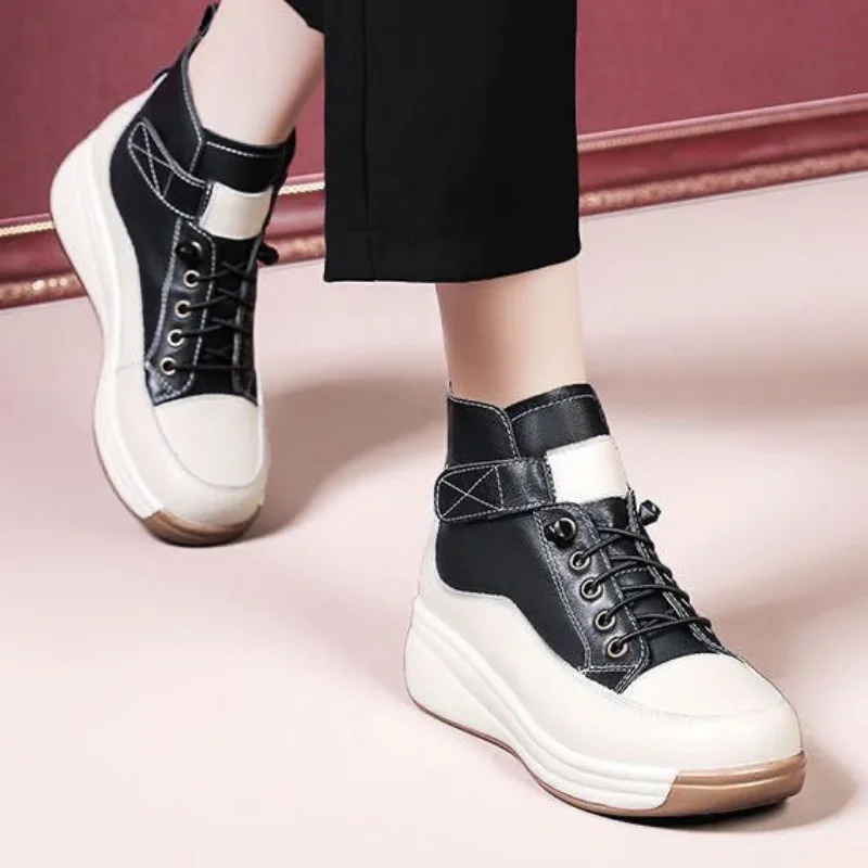 2024 Autumn New Women\'s Boots Soft-soled Anlkle Boots Winter Casual Lightweight Thick-soled Boots Woman Fluch Retro Short Boot