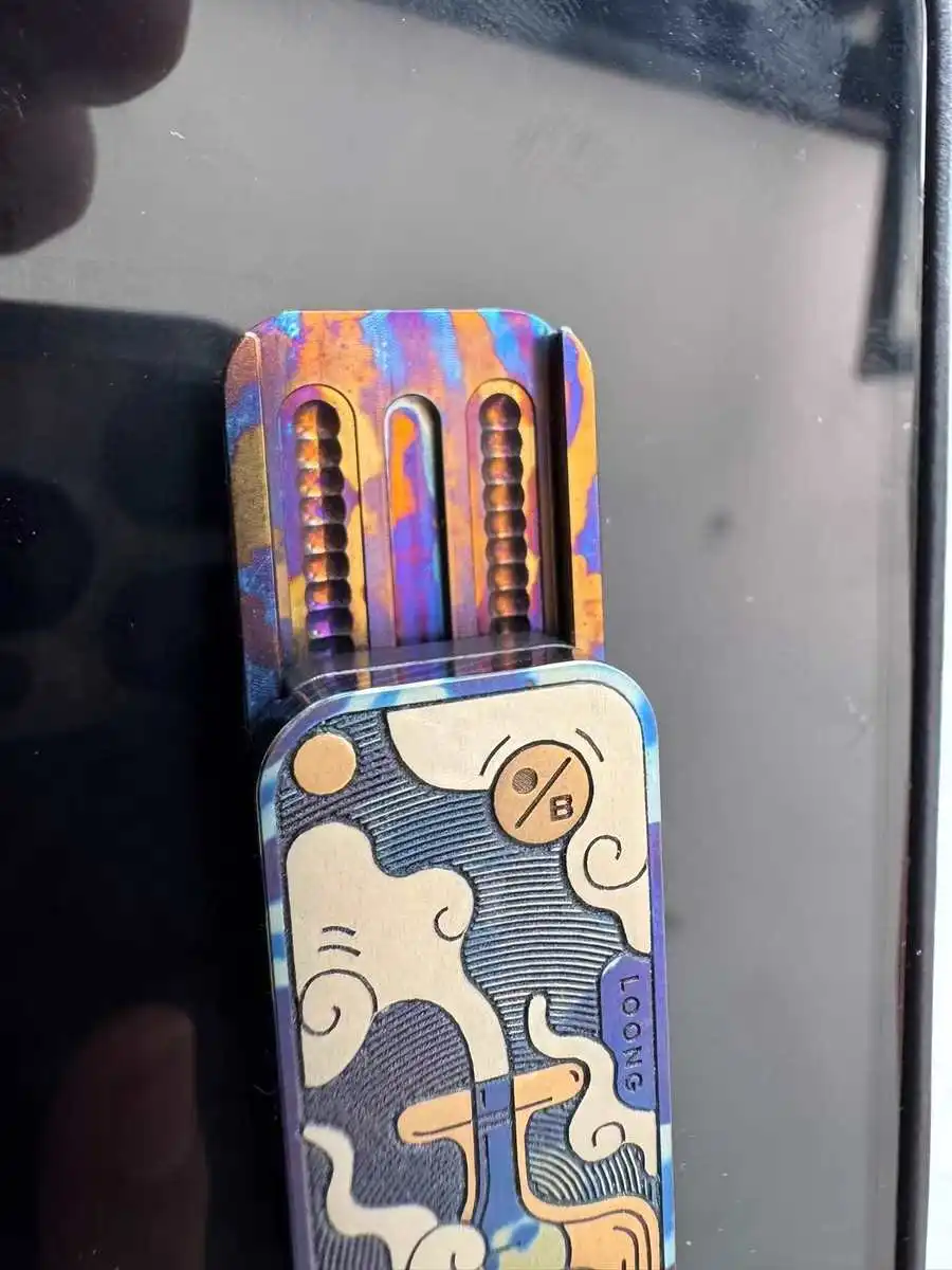 中古 EDC Lee Studio x OneBean チタンホースドラゴンフラワードラゴンストレス解消おもちゃ