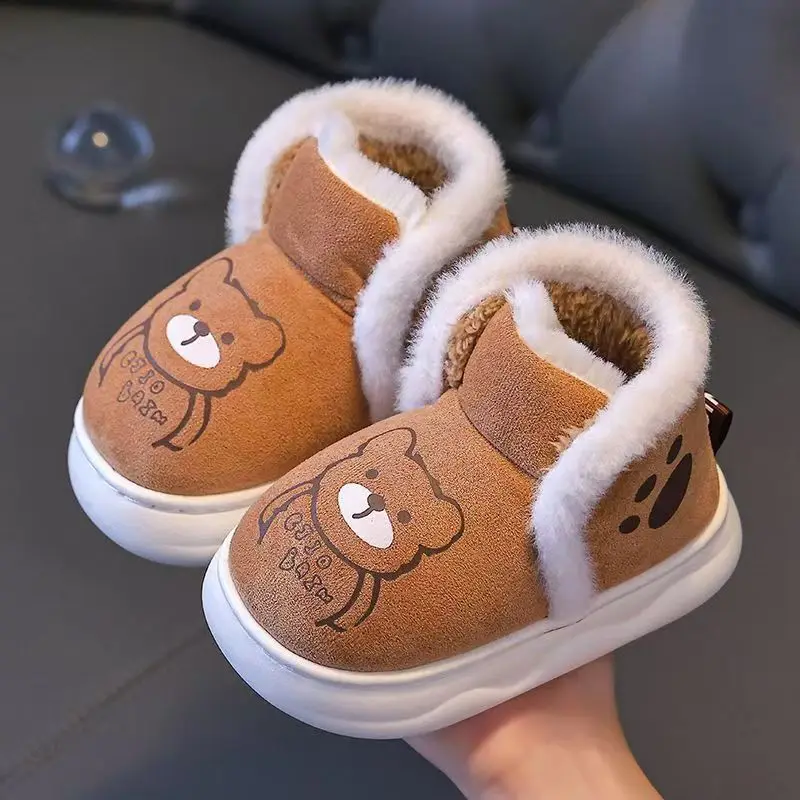 2024 Kinder Winter Boatou Home Baumwollschuh Jungen und Mädchen weiche Sohle rutschfeste Cartoon Plüsch warme Slip-on-High-Top-Baumwollschuh