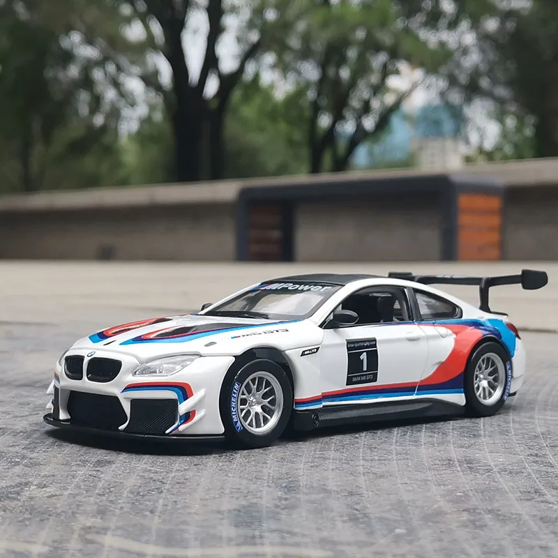 1:32 BMW M6 GT3 Rally Car Alloy Model Car Toy Diecasts Casting Sound and Light Car Toys For Children Vehicle