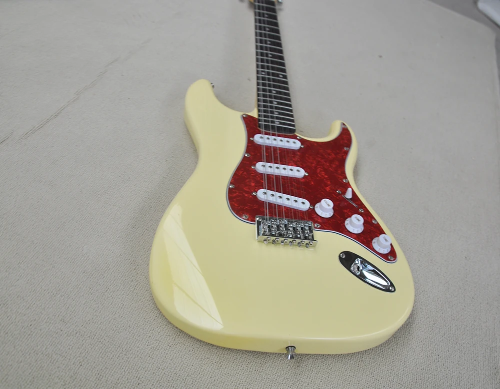 12 Strings Light Yellow Electric Guitar with Rosewood Fretboard,SSS Pickups,Can be Customized