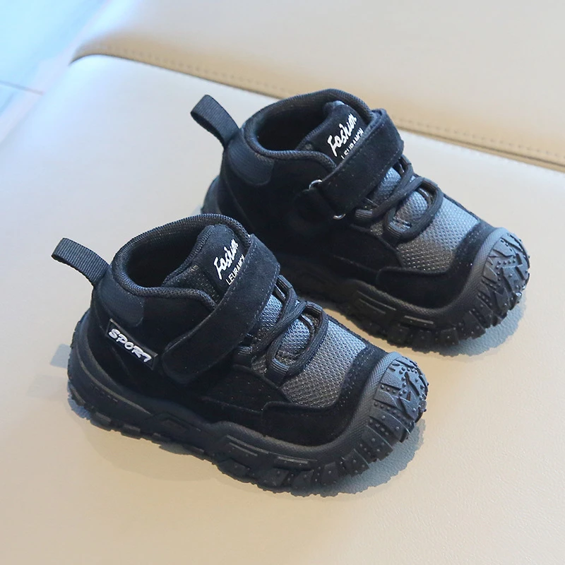 Kids Anti Collision Toe Hiking Boots Boys Girls Casual Outdoor Sneakers With Magic Strap Non Slip Thick Sole Toddler Shoes New