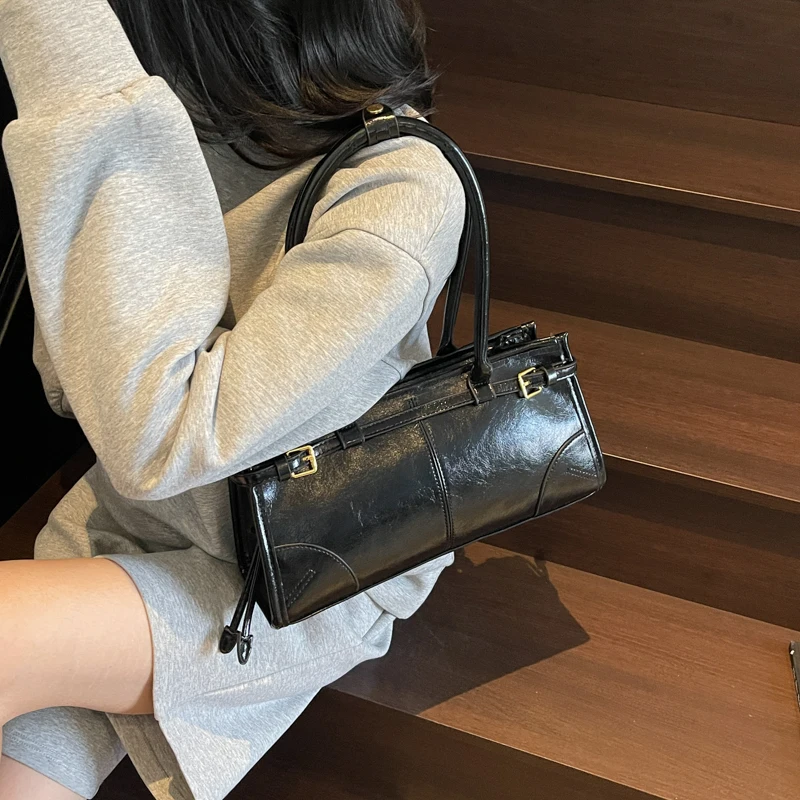 MOODS Belt Buckle Design Shoulder Bags For Women 2024 New Luxury Designer Pureses And Handbags Pure Color Large Capacity Shopper