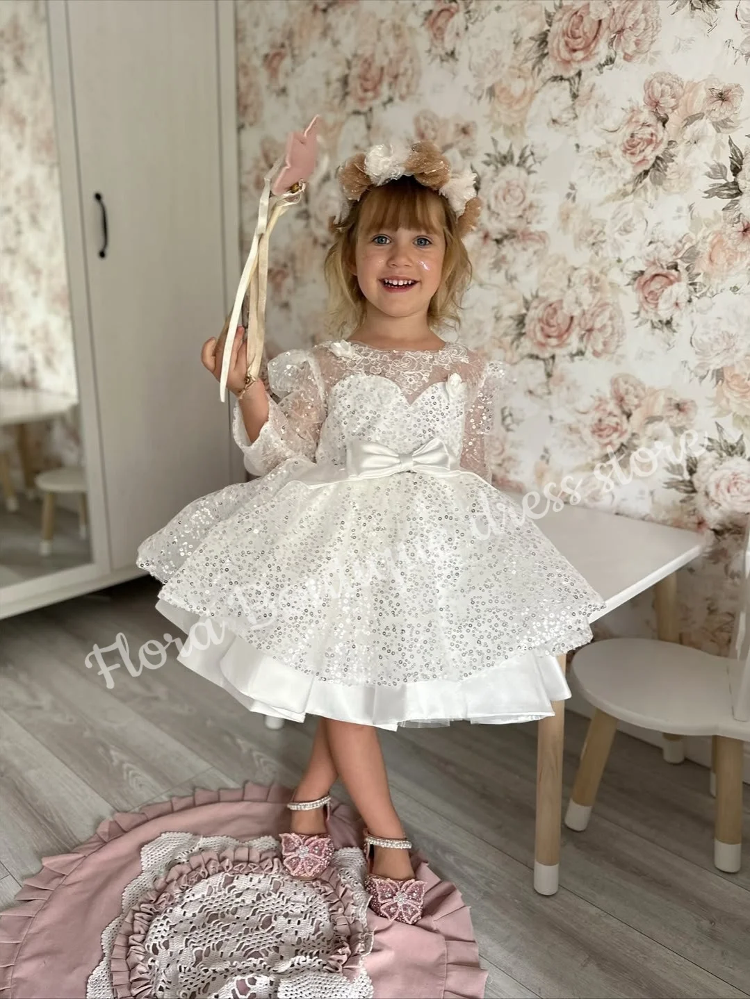 Personalizado mangas compridas elegante inchado lantejoulas fofo vestido da menina de flor para cerimônias de casamento recepções formais desempenho de dança