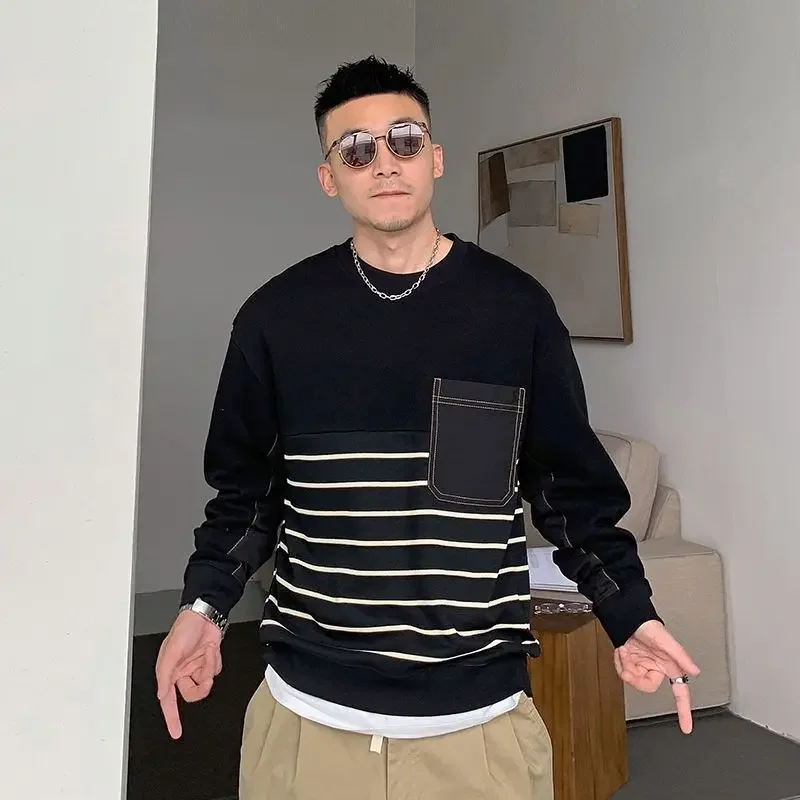 

Модная полосатая футболка с круглым вырезом и карманами, мужская одежда, осень-зима, новые повседневные пуловеры, свободная универсальная футболка