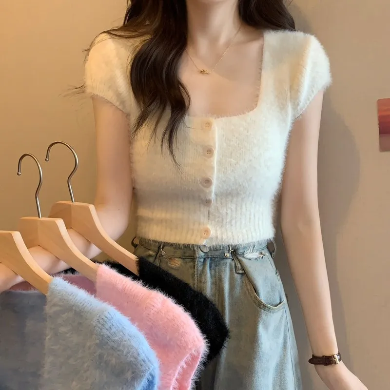 

Korean Fashion Women Plush Square Neck Knitted T-shirt Short-sleeved Slim Tops Round Neck Versatile Top Female Kawaii Clothes