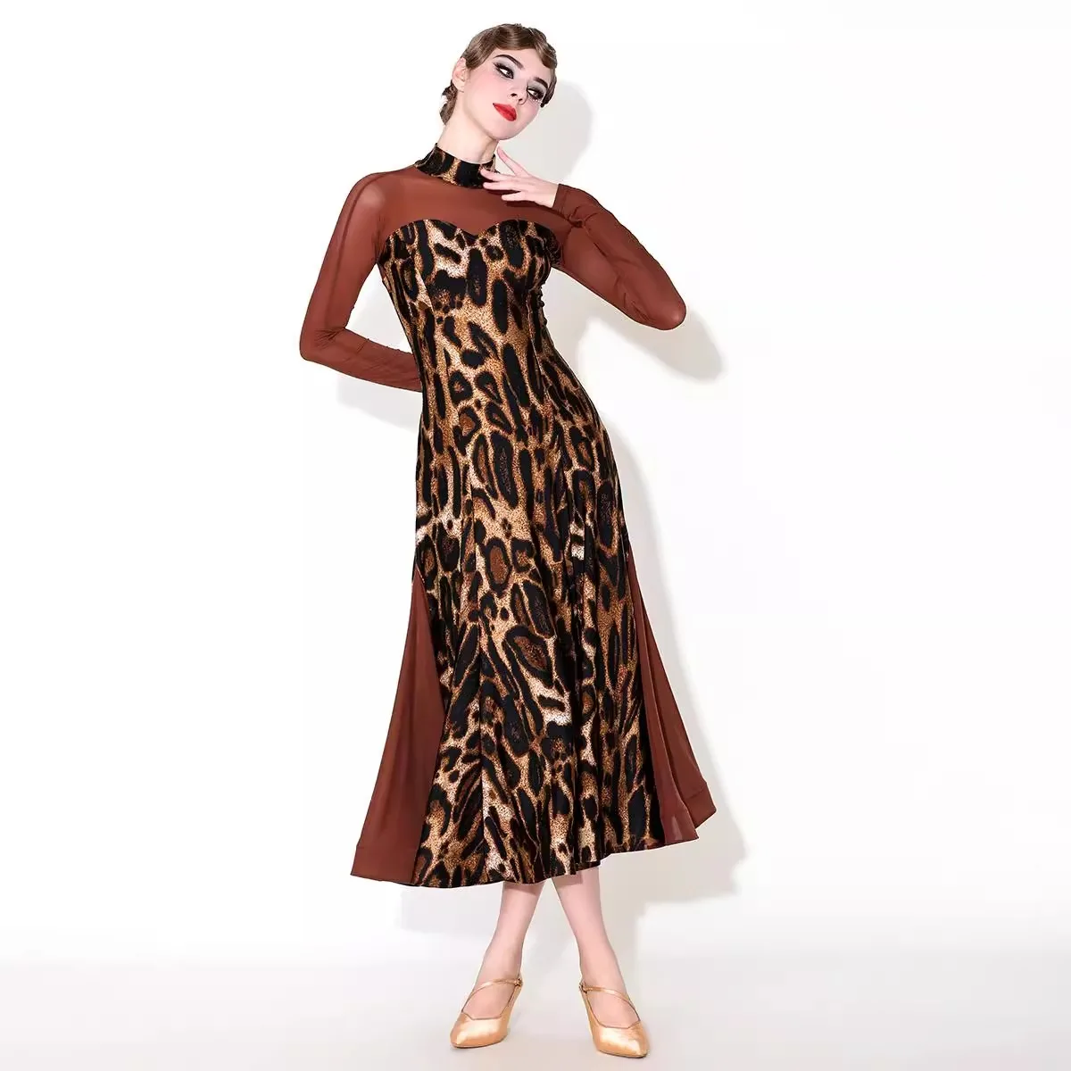 2026 New Women's Leopard Elegant Ballroom Dance Dress Performance Lace Long Sleeve Party Modern Waltz Practice Clothes