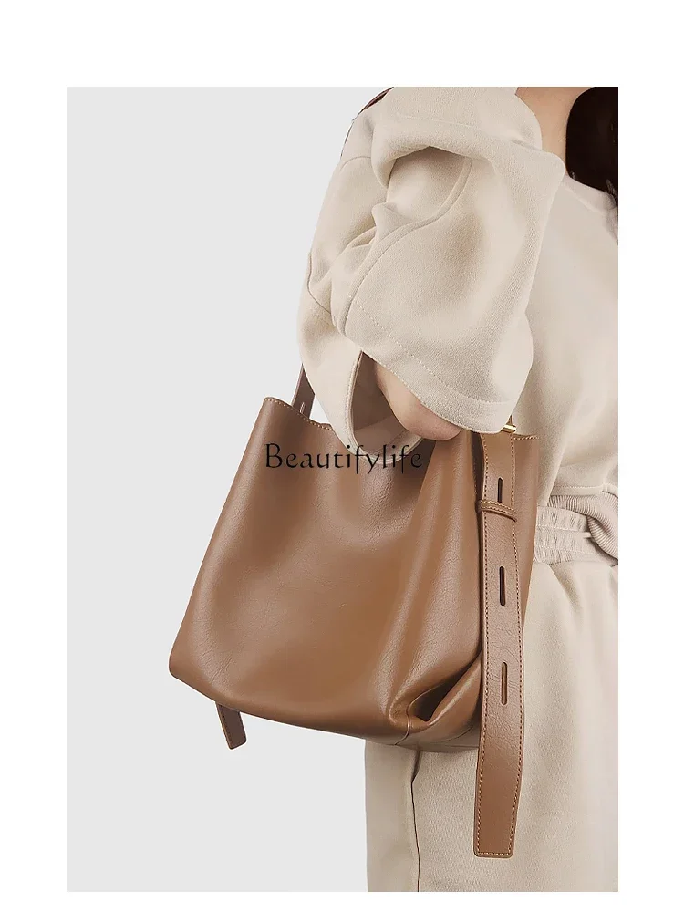 Special-Interest Design Genuine Leather Bucket Bag Commuter Shoulder Crossbody Tote Bag