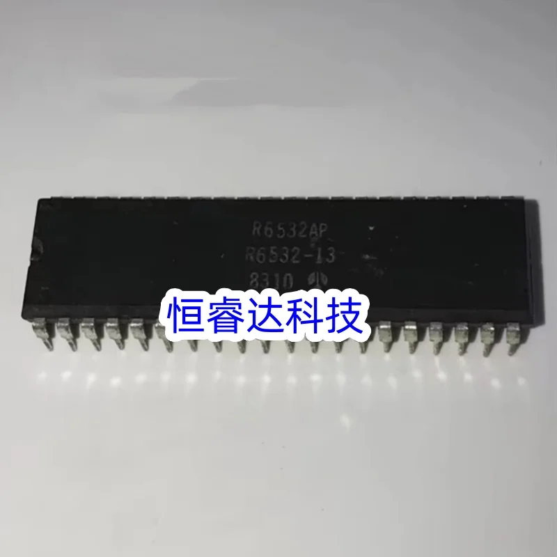 

10Pcs/Lot Original R6532P R6532AP R6532 DIP-40 IC Chip